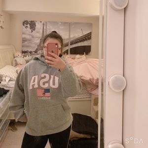 K-brand Cute oversized USA sweatshirt!